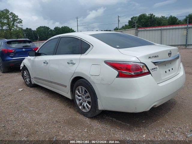 Nissan Altima 2.5 S 2015 1N4AL3AP3FC464082 Image 3