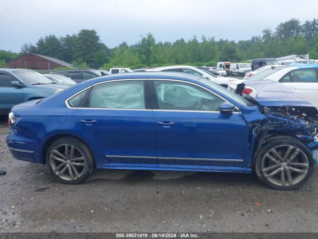 1VWDT7A30HC064587 Volkswagen Passat 1.8t R-line