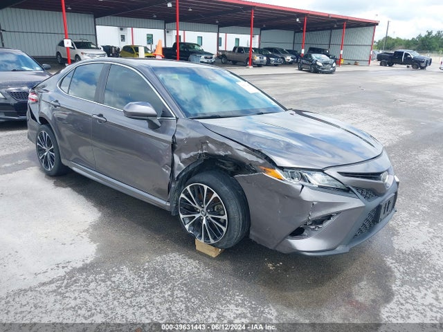 2018 4T1B11HK1JU051496 main image