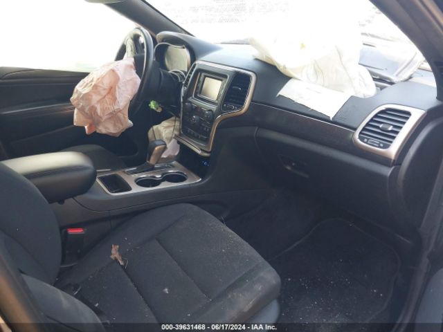 1C4RJFAG3GC357796 Jeep Grand Cherokee Laredo
