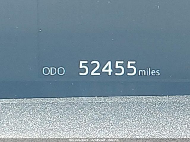 JTDKARFU0K3099845 Toyota Prius Le