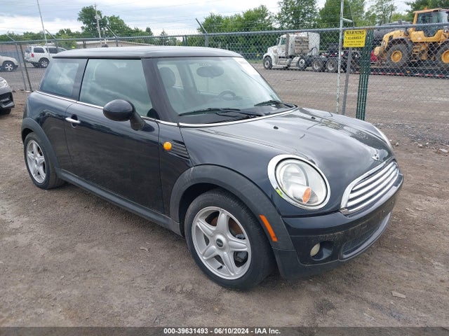 2007 MINI COOPER WMWMF33547TT51489 Photo 0