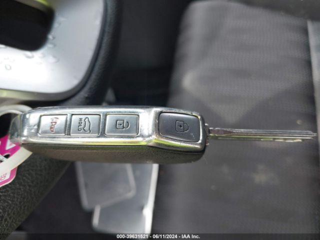 KNDPM3AC4M7864270 KIA Sportage Lx