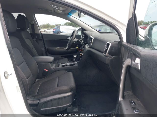 KNDPM3AC4M7864270 KIA Sportage Lx