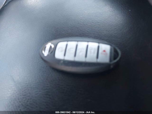 2013 Nissan Pathfinder Platinum მანქანა იყიდება აუქციონზე, vin: 5N1AR2MM4DC627593, აუქციონის ნომერი: 39631542