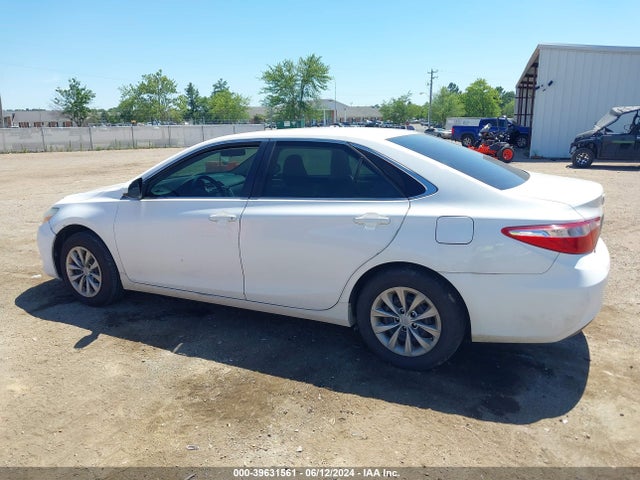 Toyota CAMRY LE 2017 4T1BF1FK2HU354690 Image 14