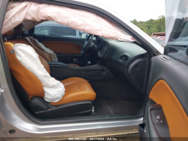 2C3CDZAG3GH239974 Dodge Challenger Sxt