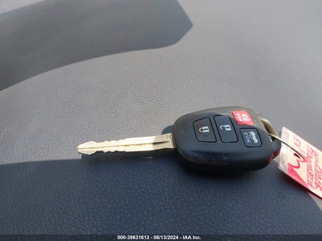 Toyota COROLLA LE 2017 5YFBURHEXHP691704 Image 11