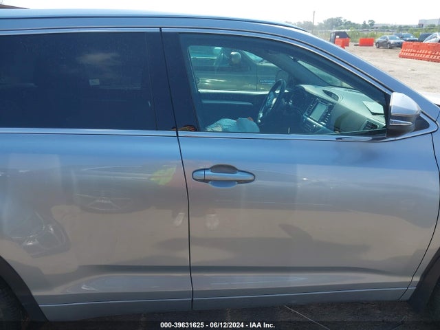 Toyota Highlander Xle V6 2015 5TDJKRFH8FS104371 Image 13