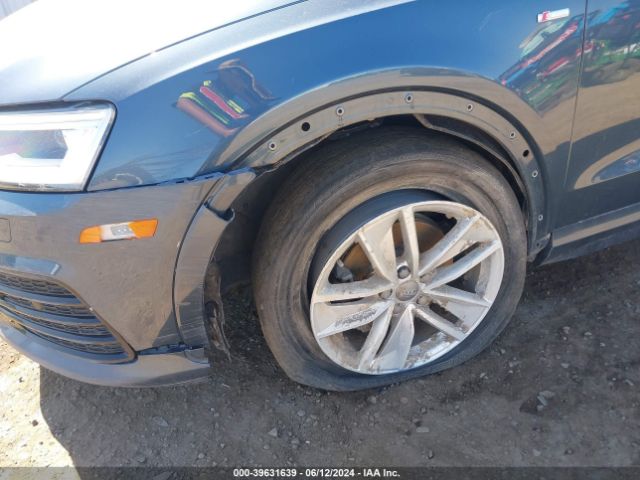 WA1JCCFSXJR000472 Audi Q3 2.0t Premium/2.0t Sport Premium