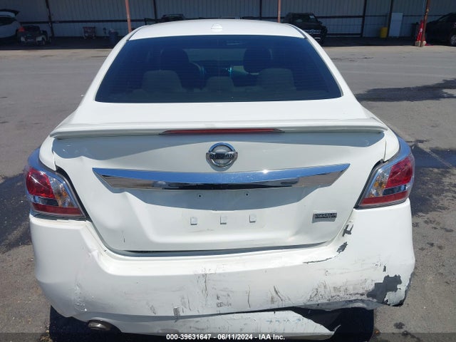 Nissan Altima 2.5 S 2015 1N4AL3AP8FC587649 Image 16