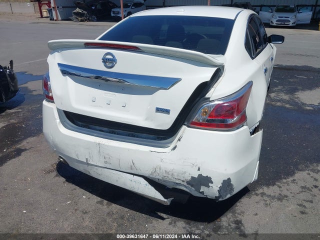 Nissan Altima 2.5 S 2015 1N4AL3AP8FC587649 Image 6