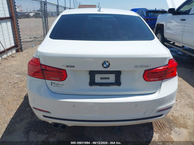 WBA8D9G3XHNU66574 BMW 330i Xdrive