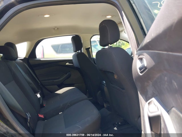 Ford FOCUS SE 2018 1FADP3K27JL282625 Image 8