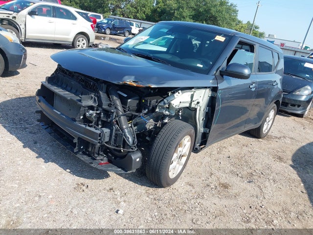 KIA SOUL LX 2023 KNDJ23AU9P7881123 Image 2