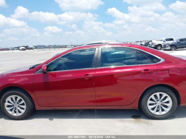 4T1BF1FK9HU792848 Toyota CAMRY LE