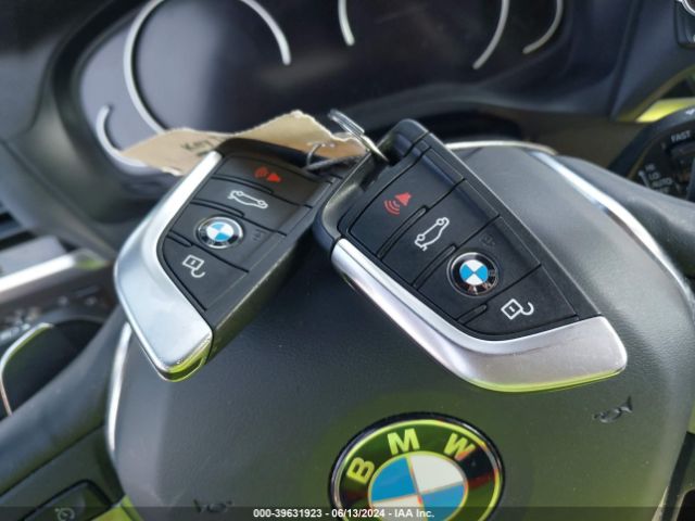 2019 BMW X3 5UXTR9C57KLE18296 Photo 10