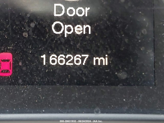 1C3CCCBB0FN649866 Chrysler 200 S
