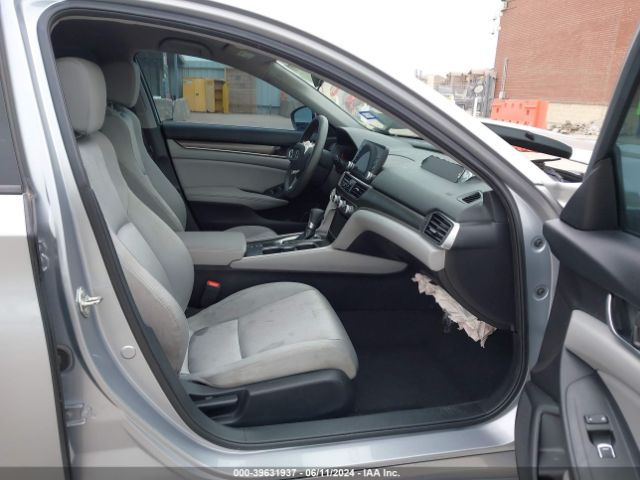 1HGCV1F19JA256963 Honda ACCORD LX