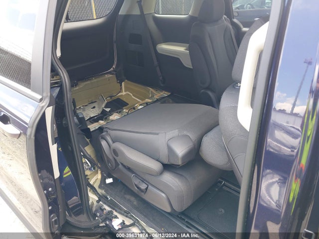 KIA Carnival Mpv Lx 2022 KNDNB4H30N6189307 Image 8