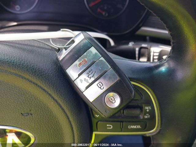 5XXGT4L13GG092960 KIA Optima Lx Turbo