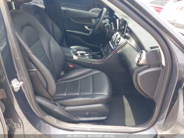 55SWF4KB5FU088017 Mercedes-Benz C 300 4matic/luxury 4matic/sport 4matic
