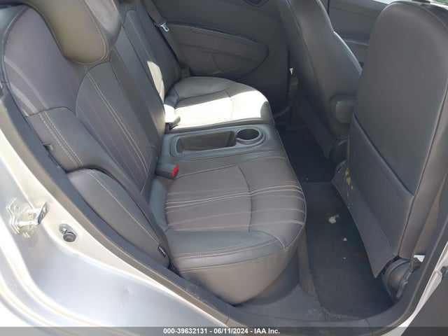 Chevrolet Spark 1lt Auto 2014 KL8CD6S97EC496199 Image 8