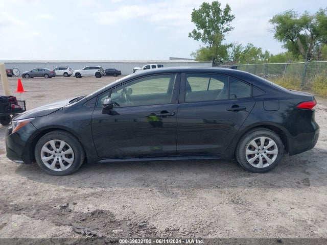 Toyota COROLLA LE 2022 JTDEPMAE8NJ192174 Image 14