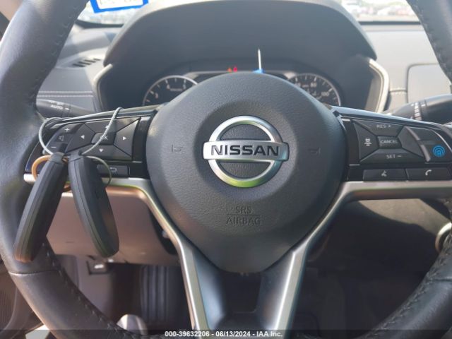 1N4BL4DW2NN408456 Nissan Altima Sv Intelligent Awd