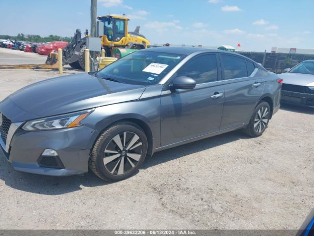 1N4BL4DW2NN408456 Nissan Altima Sv Intelligent Awd
