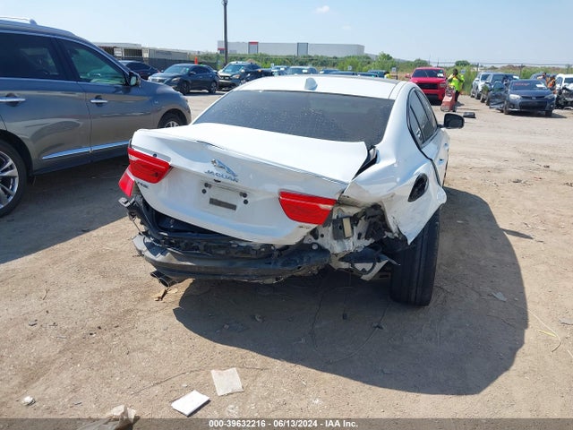 2017 JAGUAR XE SAJAF4BN9HA956507 Photo 5