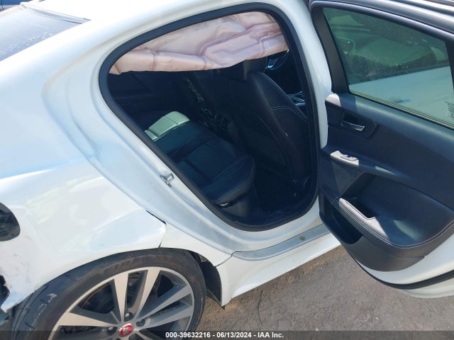 2017 JAGUAR XE SAJAF4BN9HA956507 Photo 7