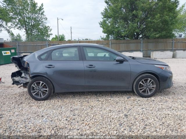 3KPF24AD6RE704916 KIA Forte Lxs