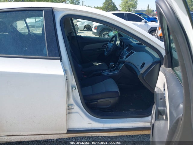 Chevrolet Cruze Ls Auto 2014 1G1PA5SH2E7346845 Image 5