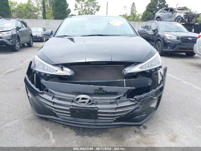 Hyundai ELANTRA SE 2020 5NPD74LF9LH550387 Image 17