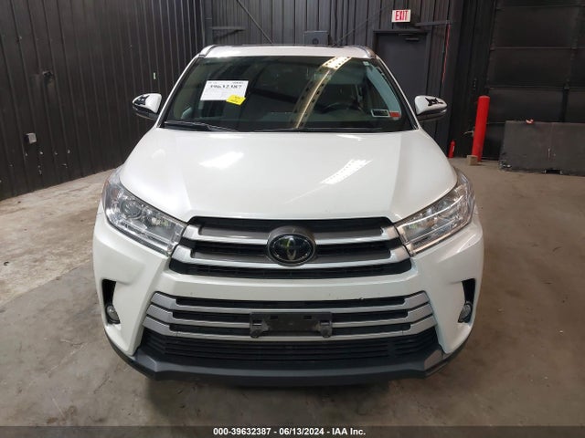 Toyota Highlander Xle 2018 5TDJZRFH9JS908618 Image 12