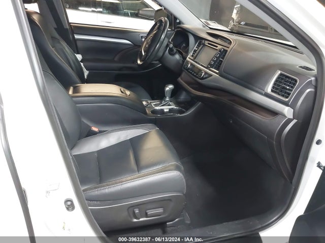 Toyota Highlander Xle 2018 5TDJZRFH9JS908618 Image 5