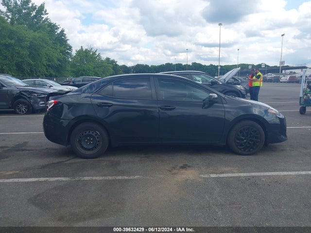 Toyota COROLLA LE 2018 2T1BURHE8JC973359 Image 13
