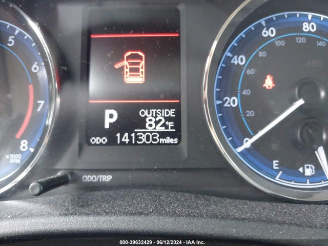 Toyota COROLLA LE 2018 2T1BURHE8JC973359 Image 7