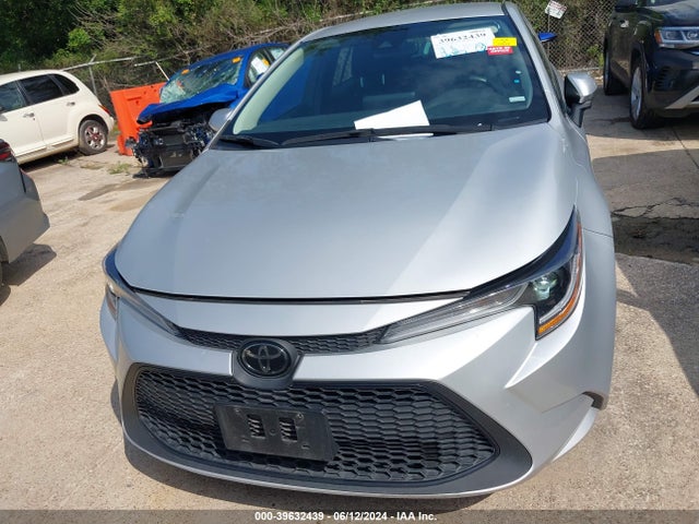 Toyota COROLLA LE 2022 5YFEPMAE2NP331954 Image 12