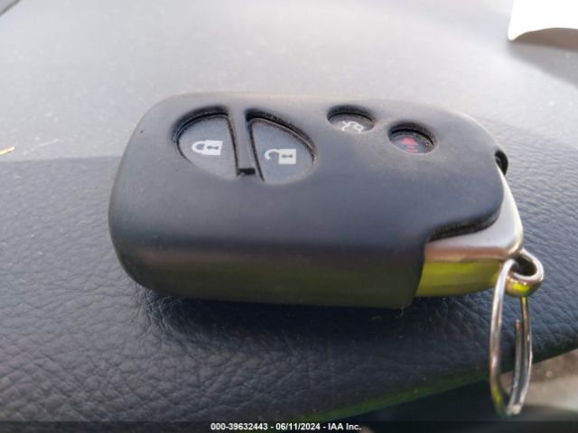 2011 LEXUS LS 460 JTHBL5EFXB5106759 Photo 10