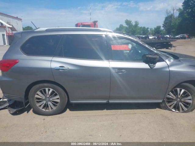 5N1DR2MM0JC648496 Nissan Pathfinder Sv