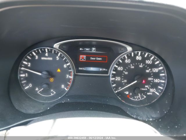 5N1DR2MM0JC648496 Nissan Pathfinder Sv
