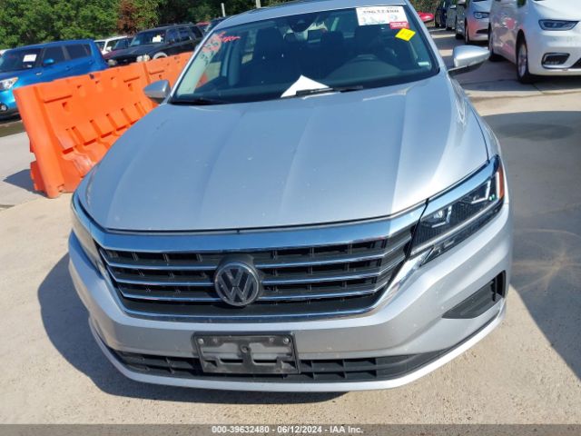 1VWSA7A30MC011833 Volkswagen Passat 2.0t Se