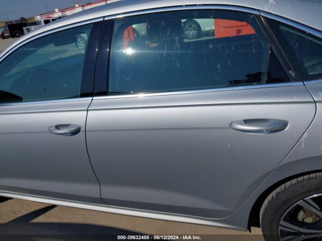 1VWSA7A30MC011833 Volkswagen Passat 2.0t Se