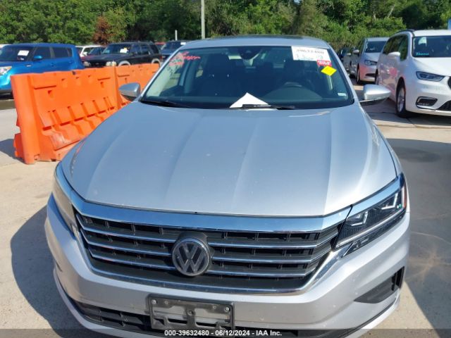 1VWSA7A30MC011833 Volkswagen Passat 2.0t Se