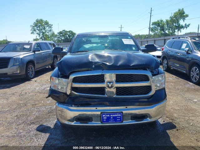 1C6RR7KT3KS742615 RAM 1500 Classic Tradesman  4x4 5'7 Box