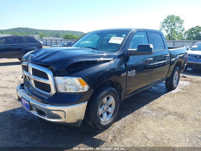 1C6RR7KT3KS742615 RAM 1500 Classic Tradesman  4x4 5'7 Box
