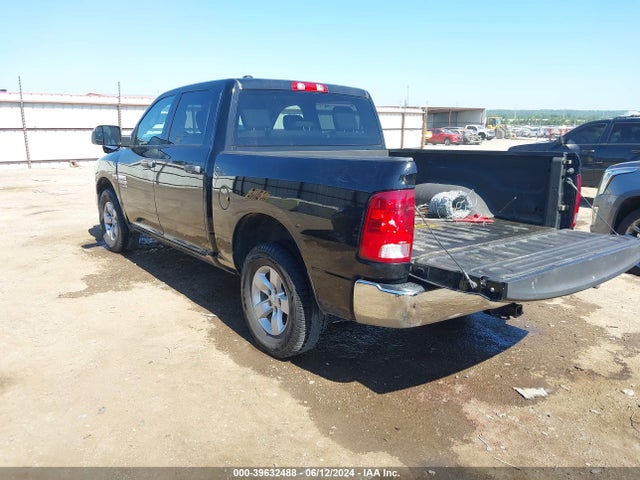 1C6RR7KT3KS742615 RAM 1500 Classic Tradesman  4x4 5'7 Box