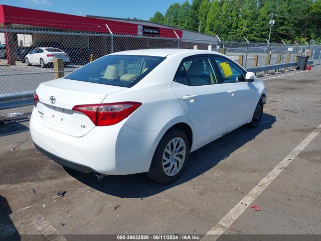 Toyota COROLLA LE 2018 2T1BURHE3JC056121 Image 4